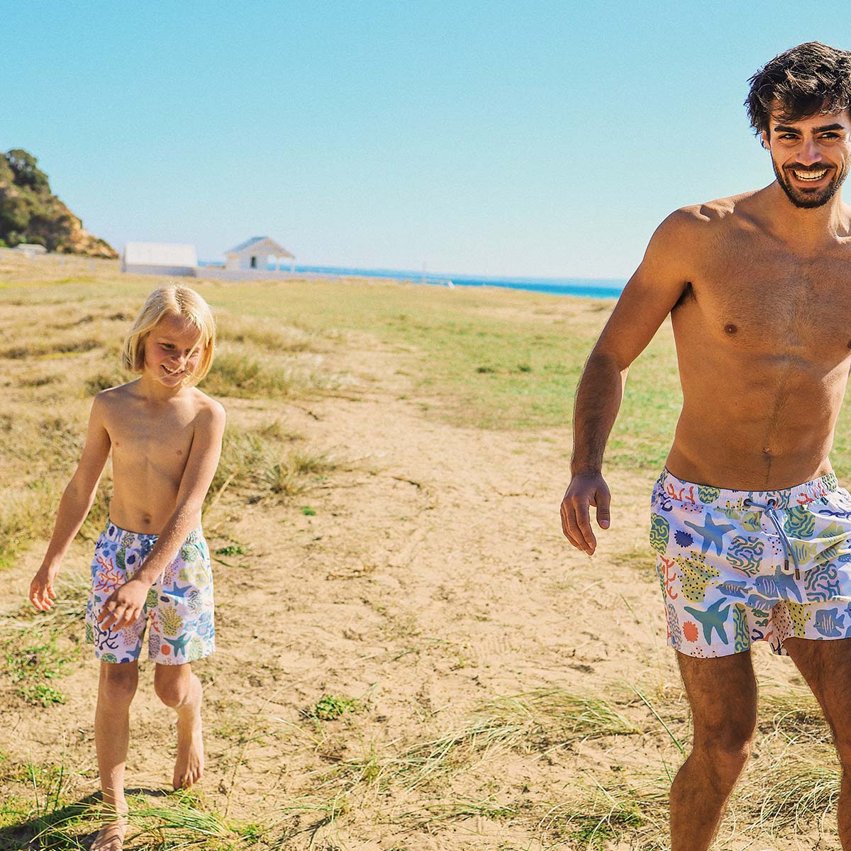 Reef Ruckus Mens Swim Shorts in White