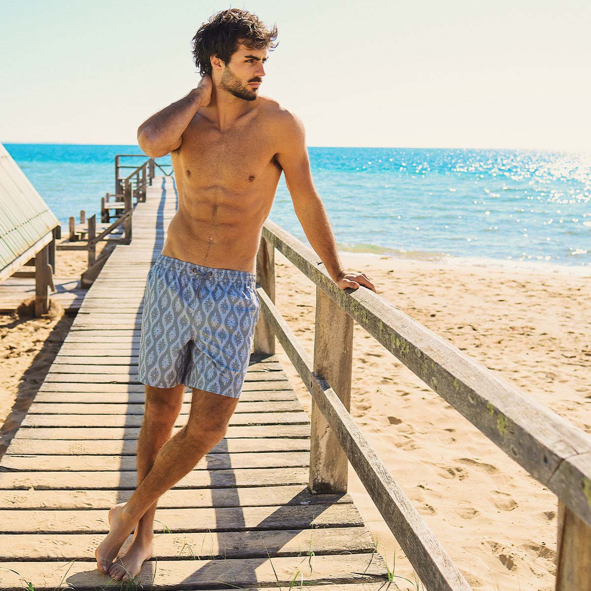 Daisy Chain Everyday Shorts in Navy