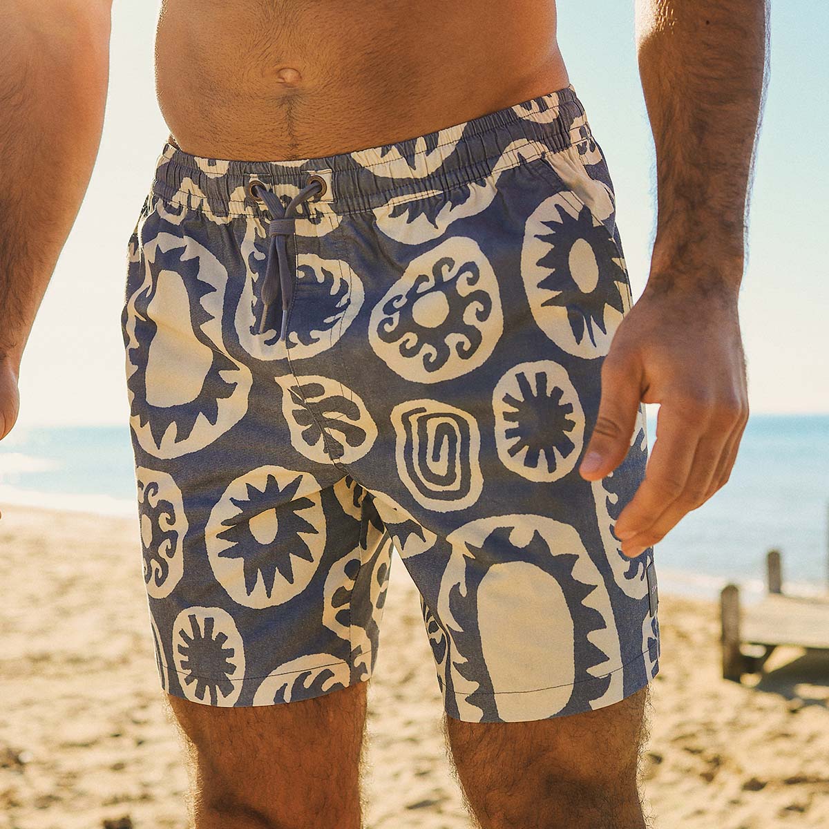 Sunburst Everyday Shorts in Charcoal