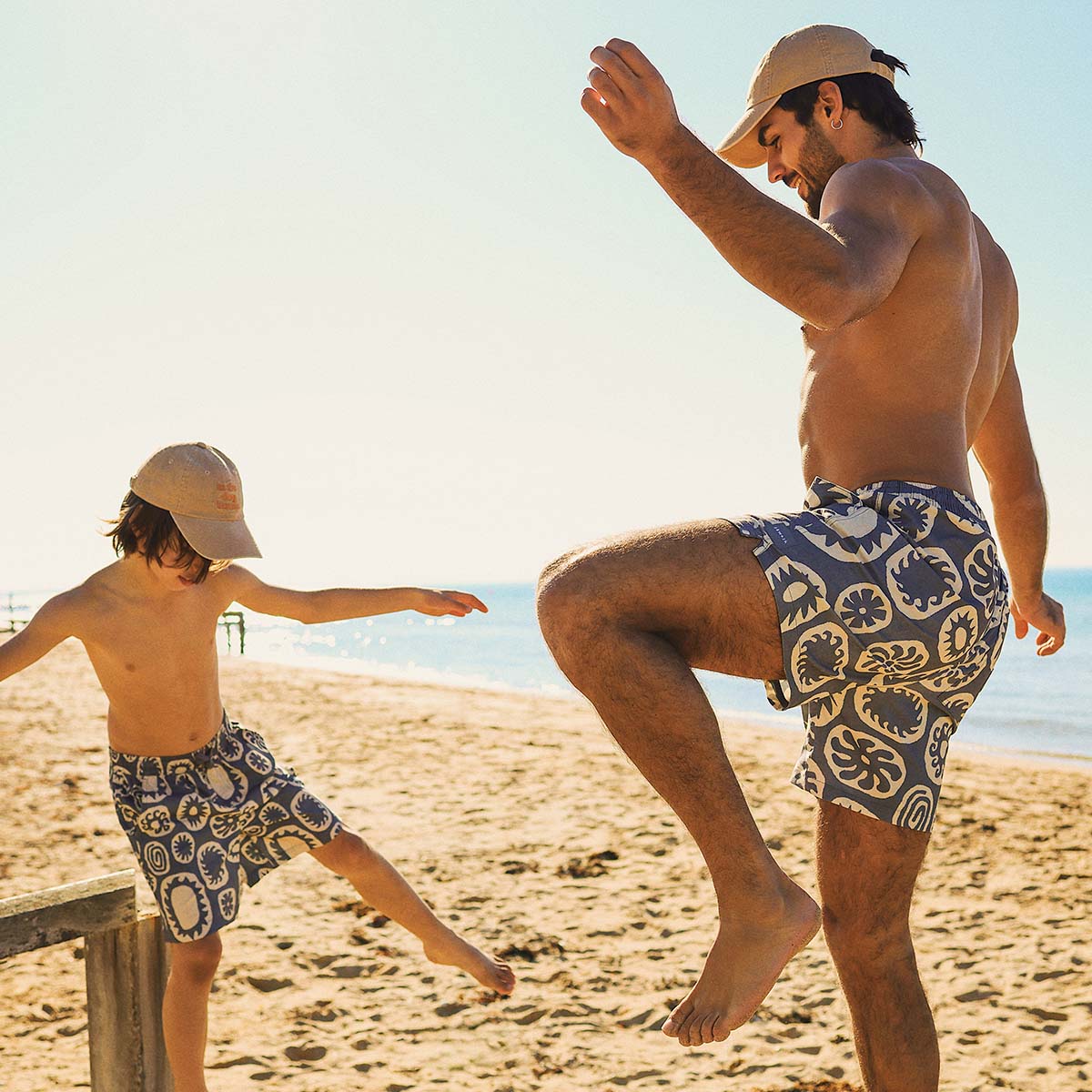 Sunburst Everyday Shorts in Charcoal