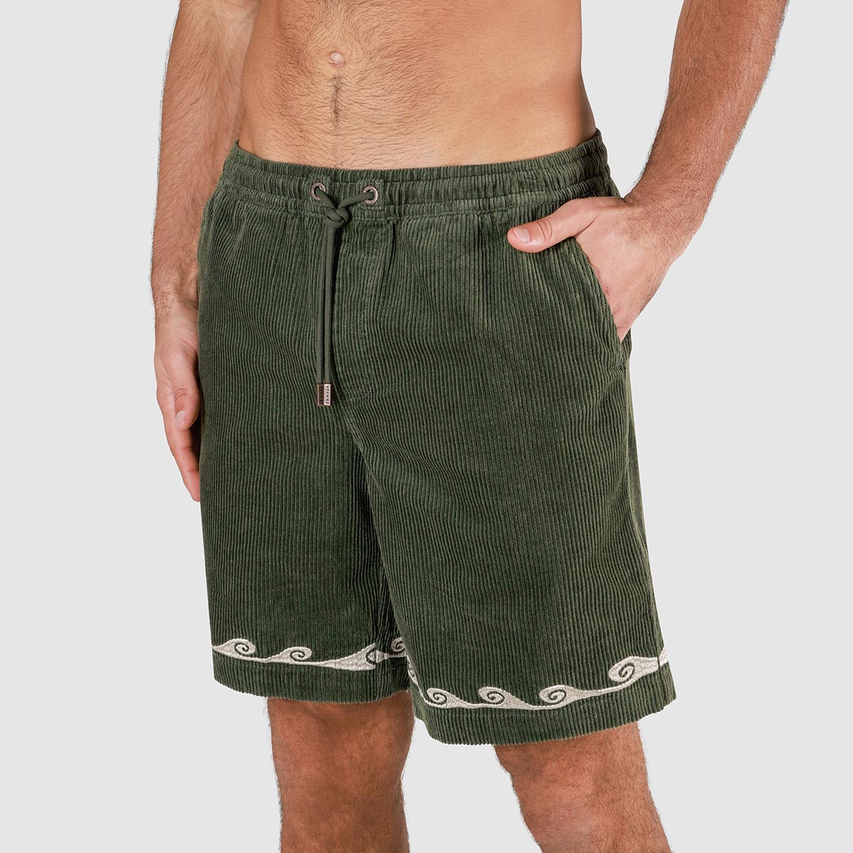 Cord Shorts in Olive