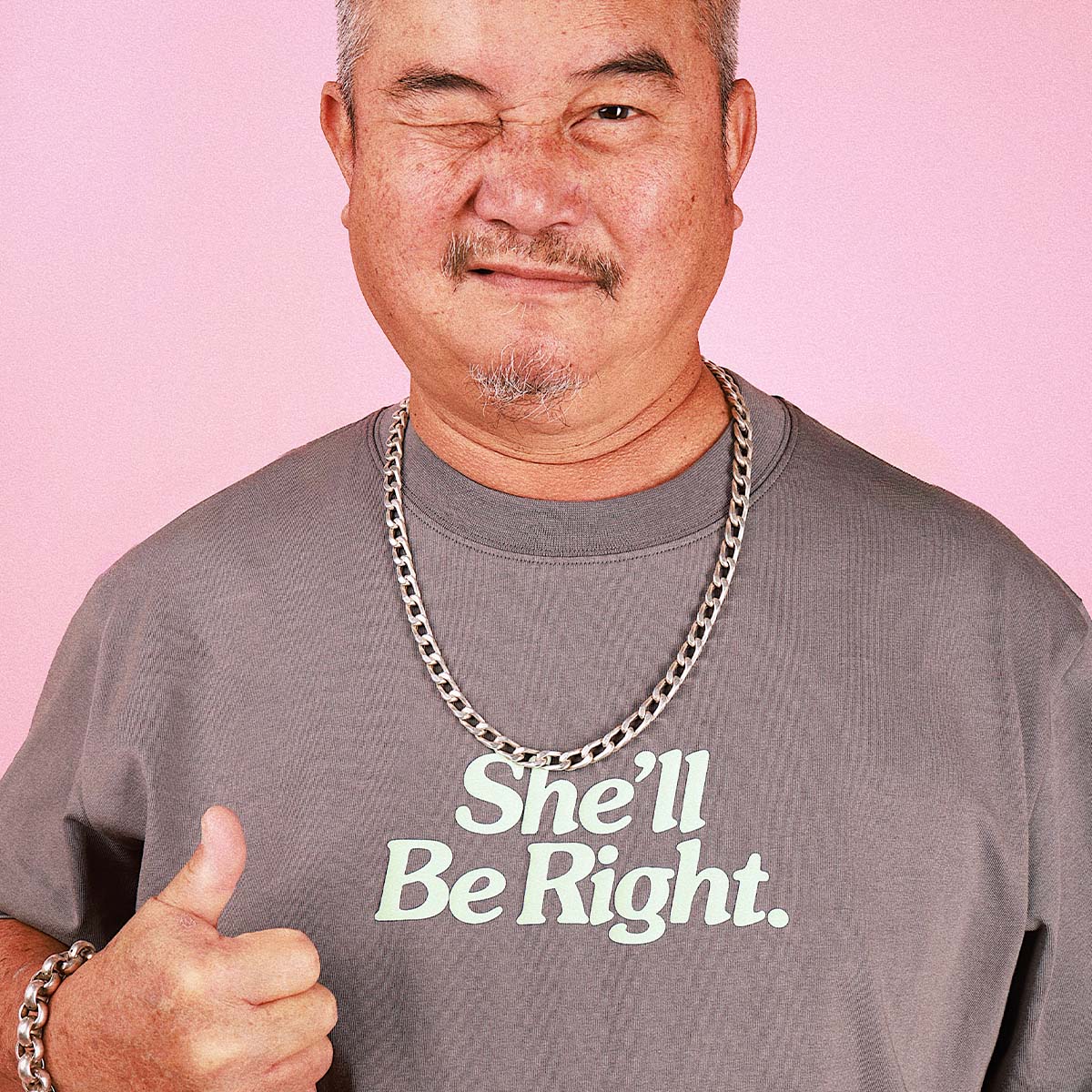 She'll Be Right Slang Tee in Charcoal