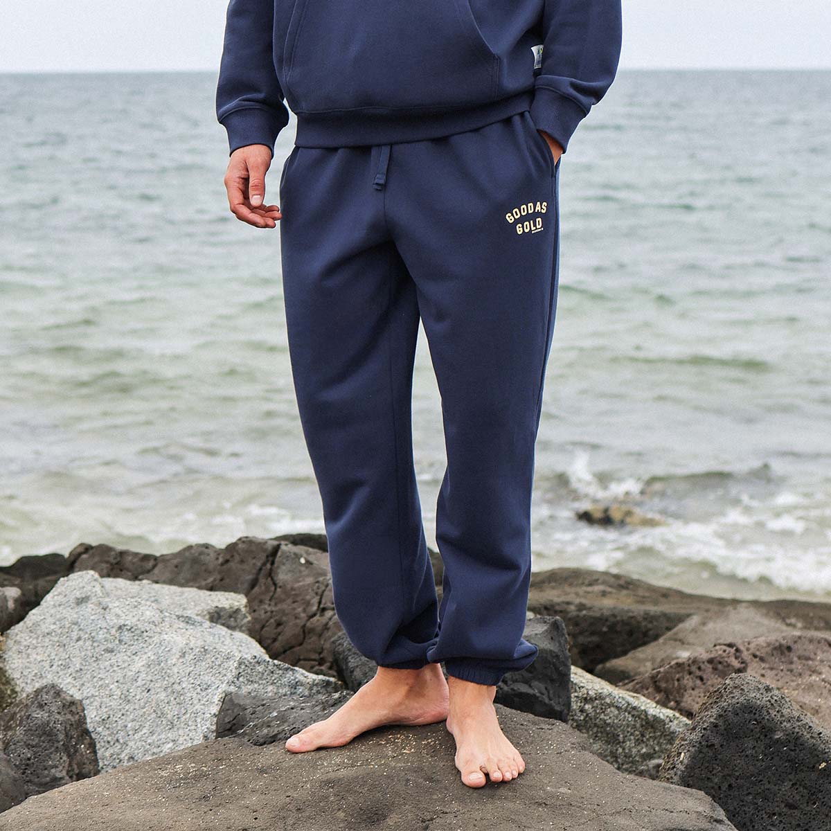 Good As Gold Sweat Pant in Navy