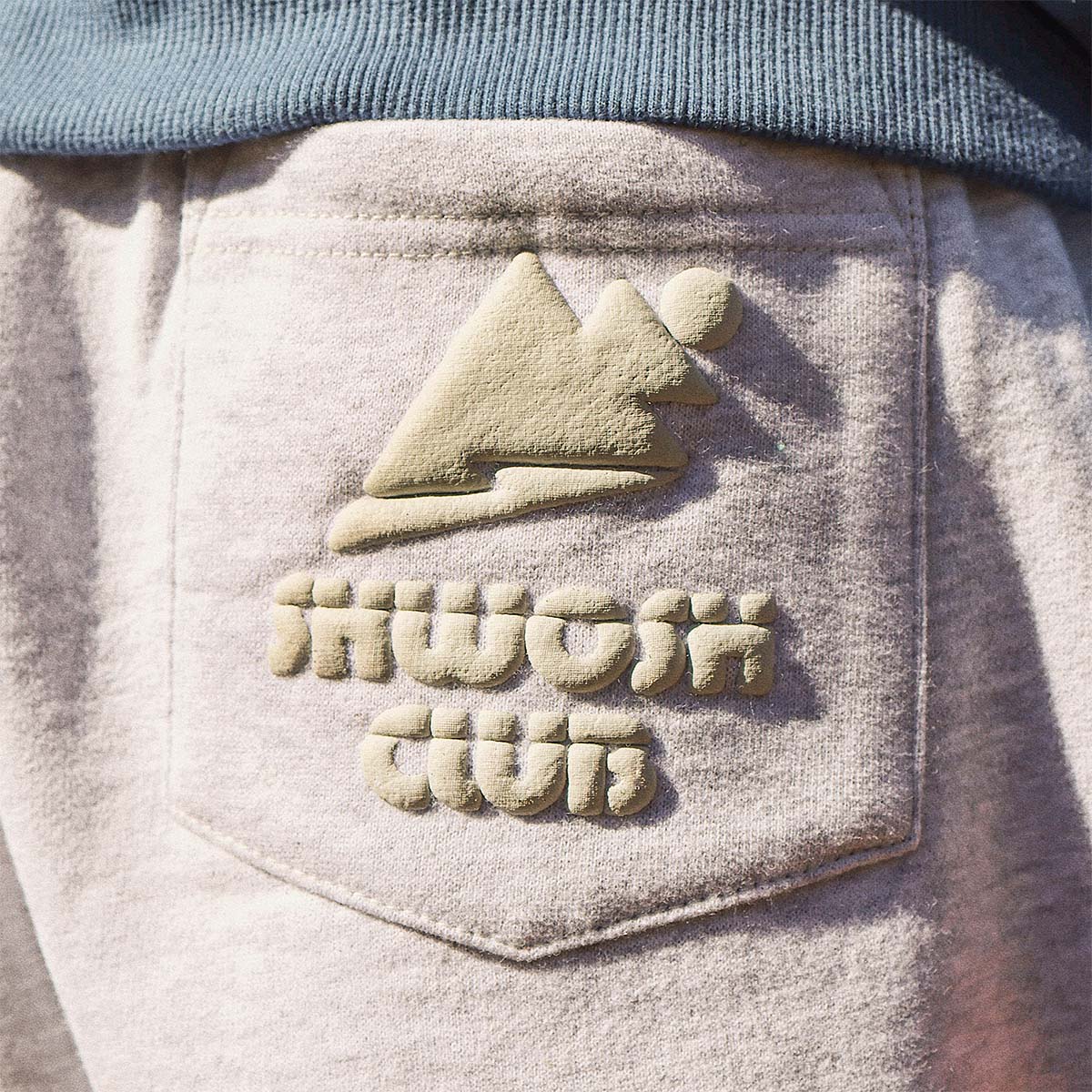 Kids Track Pant in Snow Marle