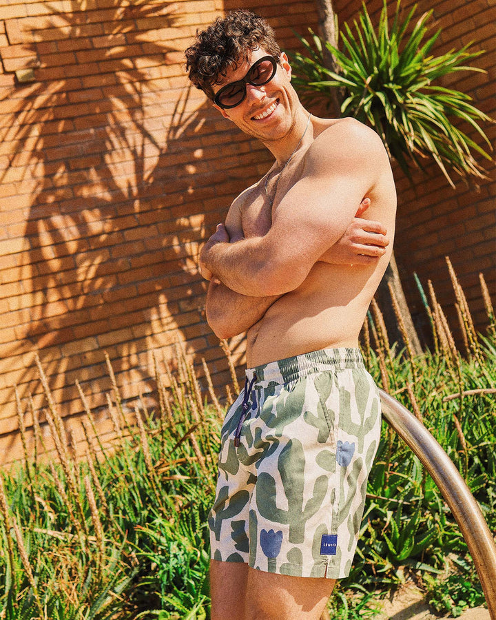 Pablo Prickles Everyday Shorts in Ecru