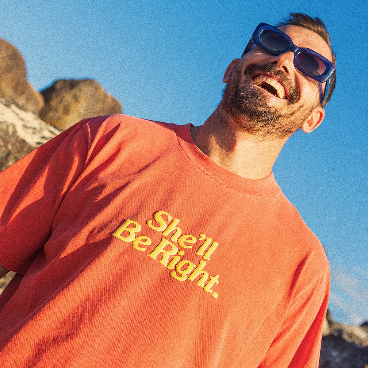 She’ll Be Right Aussie Slang T-Shirt by Skwosh | Red Tee