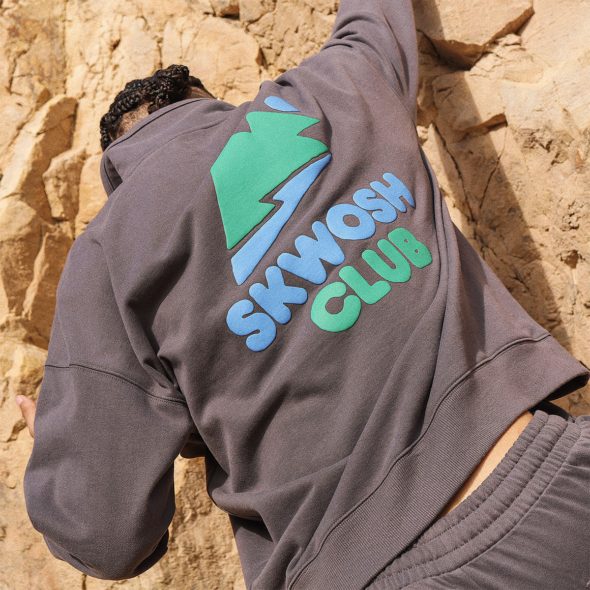 Chunky Mountain Half Zip Sweat in Carbon
