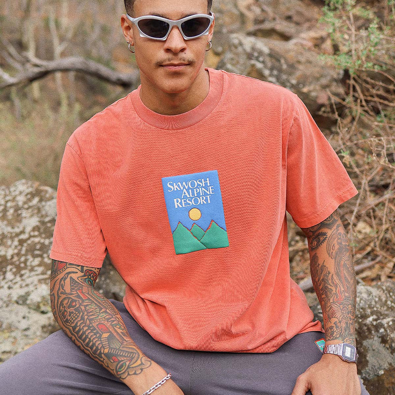 Alpine Time Regular Tee In Red